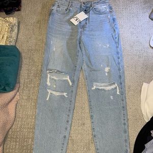 Zara mom fit jeansBNWT